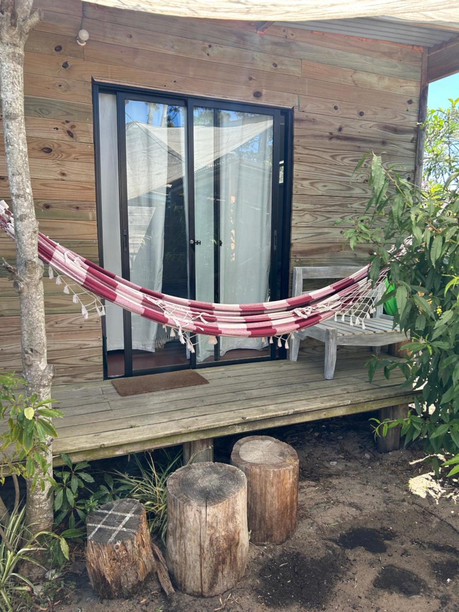 Lunas Del Bosque Cabana Y Apartamento En Suite ลาปาโลมา ภายนอก รูปภาพ